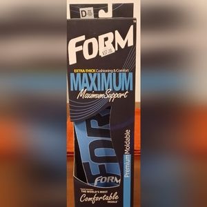 NEW - FORM brand shoe insoles